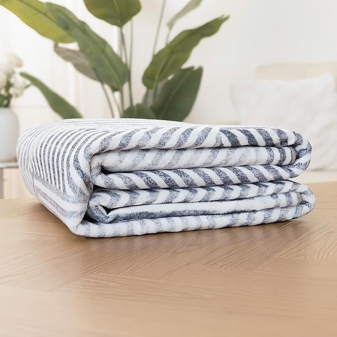 ReaLife Rugs Machine Washable Area Rug Runner - Living Room Bedroom Bathroom Kitchen Entryway Office - Padded Low Pile Stain Resistant Premium - Modern Geometric Contemporary - Miles - Gray 2'6" x 6'