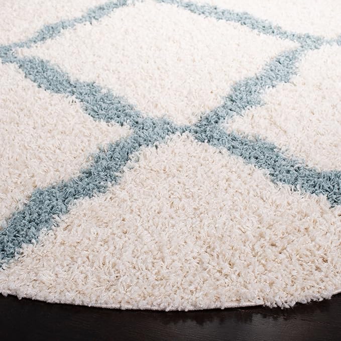SAFAVIEH Dallas Shag Collection Area Rug - 6' Round, Ivory & Light Blue, Trellis Design, Non-Shedding & Easy Care, 1.5-inch Thick Ideal for High Traffic Areas in Living Room, Bedroom (SGD257J)