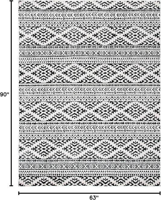 SAFAVIEH Tulum Collection Area Rug - 5'3" x 7'6", Ivory & Black, Moroccan Boho Tribal Design, Non-Shedding & Easy to Clean, Ideal for Living Room, Bedroom, Dining Space (TUL272B)