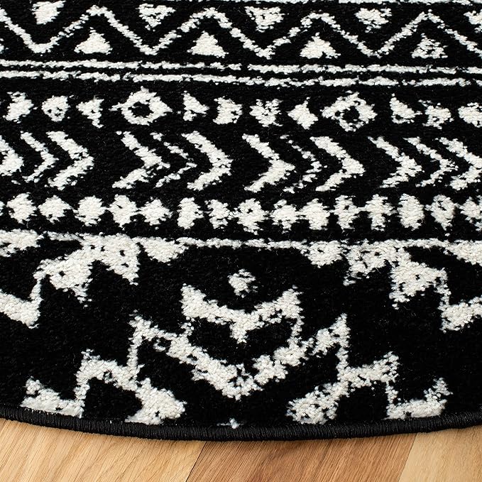 SAFAVIEH Tulum Collection Area Rug - 10' Round, Black & Ivory, Moroccan Boho Tribal Design, Non-Shedding & Easy to Clean, Ideal for Living Room, Bedroom, Dining Space (TUL272Z)