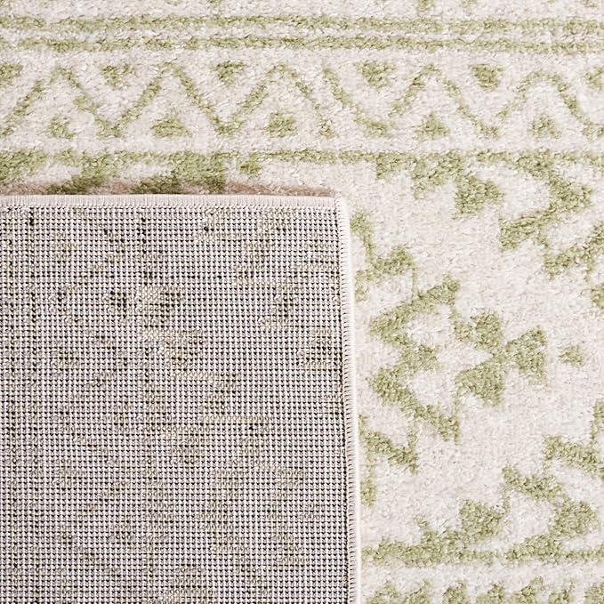 SAFAVIEH Area Rug 8x10 - Tulum Collection - Large - Ivory & Sage, Moroccan Boho Tribal Design, Non-Shedding & Easy to Clean, Ideal for Living Room, Bedroom, Dining Space (TUL272H)