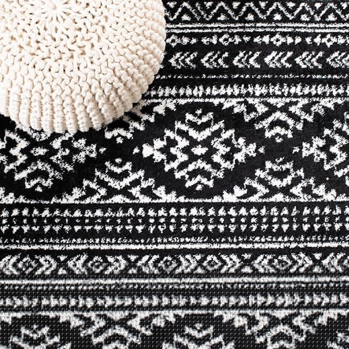 SAFAVIEH Tulum Collection Runner Rug - 2' x 11', Black & Ivory, Moroccan Boho Tribal Design, Non-Shedding & Easy to Clean, Ideal for Living Room, Hallway, Foyer, Entryway, Bedroom (TUL272Z)