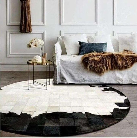 Round Geometric Patchwork Cowhide Leather Area Rug (4×4 ft) – Non-Slip Modern Faux Cowhide Carpet for Living Room, Bedroom, Kids Playroom, Lounge, Office & Home Decor (Black & White)