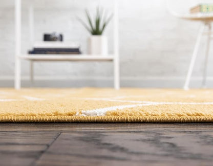 Rugs.com Lattice Frieze Collection Rug – 5' x 8' Oval Yellow Medium Rug Perfect for Living Rooms, Large Dining Rooms, Open Floorplans
