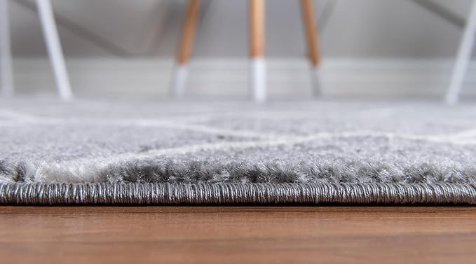 Rugs.com Lattice Frieze Collection Rug – 8' x 10' Oval Light Gray Medium Rug Perfect for Living Rooms, Large Dining Rooms, Open Floorplans