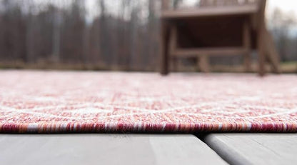Unique Loom Outdoor Trellis Collection Area Rug - Tribal Trellis (7' 10" x 11' 4" Rectangle, Rust Red/ Ivory)