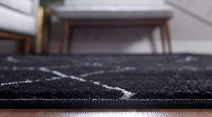 Unique Loom Trellis Frieze Collection Area Rug - Geometric (4' 1" x 6' 1", Black/ Ivory)