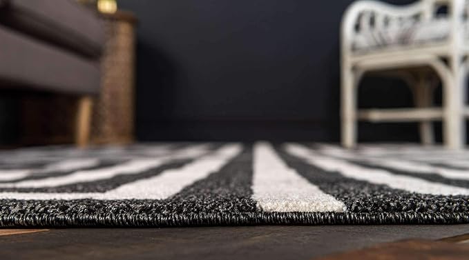Unique Loom Athens Collection Classic Geometric Modern Border Design Area Rug (8' 0 x 8' 0 Square, Black/ Beige)
