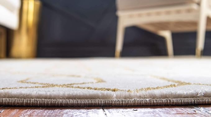 Unique Loom Marilyn Monroe Glam Collection Area Rug - Trellis (7' 10' x 10' Rectangle, White Gold/ Gold)