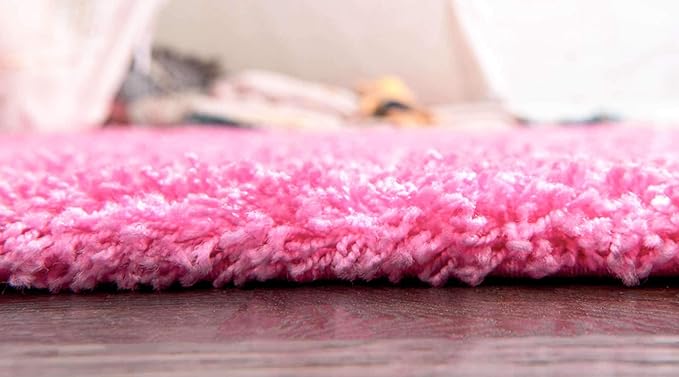 Unique Loom Solid Shag Collection Area Rug (6' 1" Round, Taffy Pink)