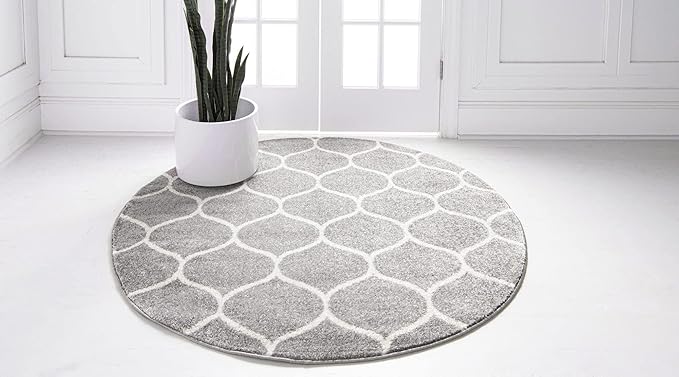 Rugs.com Lattice Frieze Collection Rug – 8' Round Light Gray Medium Rug Perfect for Kitchens, Dining Rooms