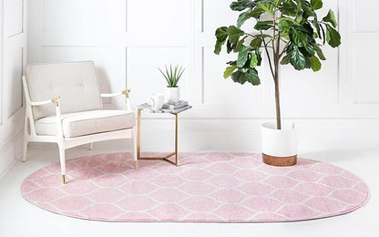 Rugs.com Lattice Frieze Collection Rug – 8' x 10' Oval Light Pink Medium Rug Perfect for Living Rooms, Large Dining Rooms, Open Floorplans