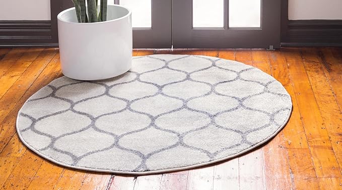 Rugs.com Lattice Frieze Collection Rug – 4' Round Ivory Medium Rug Perfect for Kitchens, Dining Rooms