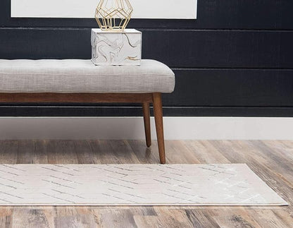 Unique Loom Marilyn Monroe Glam Collection Area Rug - Trellis (2' x 10' Runner, White Silver/ Silver)