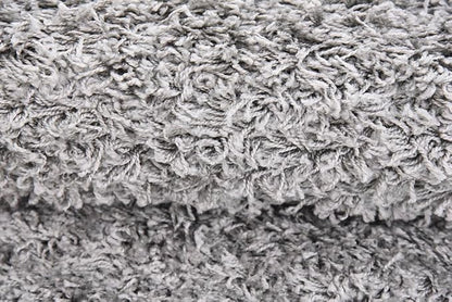 Unique Loom Solid Shag Collection Area Rug (4' 1" x 6' 1" Rectangle, Cloud Gray)