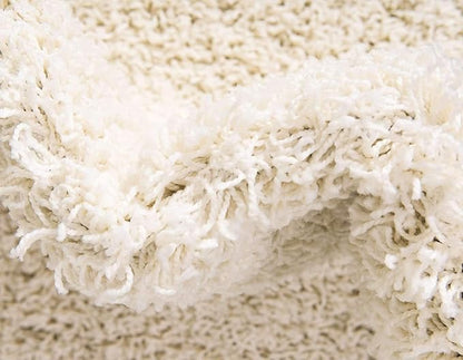 Unique Loom Solid Shag Collection Area Rug (8' Round, Pure Ivory)