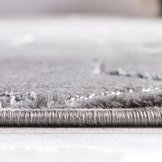 Unique Loom Marilyn Monroe Glam Collection Area Rug - Trellis (7' 10' Square, Gray Silver/ Silver)