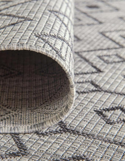 Unique Loom Outdoor Trellis Collection Area Rug - Tribal Trellis (13' Square, Gray/ Black)