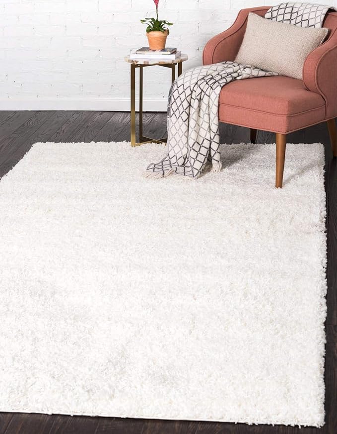 Unique Loom Solid Shag Collection Area Rug (7' 1" x 10' Rectangle, Snow White)