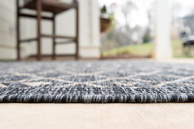 Unique Loom Outdoor Trellis Collection Area Rug - Tribal Trellis (3' 3" x 5' 3" Rectangle, Charcoal Gray/ Natural)