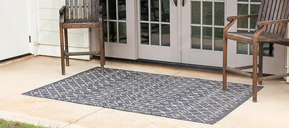 Unique Loom Outdoor Trellis Collection Area Rug - Tribal Trellis (10' x 13' 1" Rectangle, Charcoal Gray/ Natural)