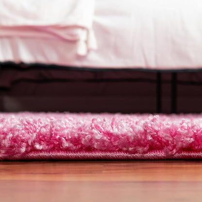 Unique Loom Solid Shag Collection Area Rug (5' 1" x 8' Oval, Taffy Pink)