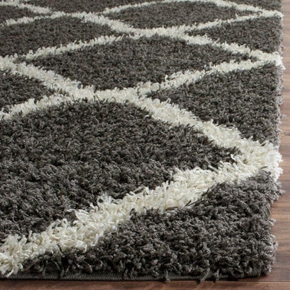 SAFAVIEH Dallas Shag Collection Area Rug - 8' Square, Dark Grey & Ivory, Trellis Design, Non-Shedding & Easy Care, 1.5-inch Thick Ideal for High Traffic Areas in Living Room, Bedroom (SGD257A)