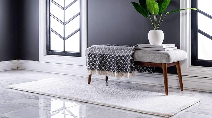 Unique Loom Solo Collection Area Rug - Calabasas (2' 2" x 13' Runner, Snow White)