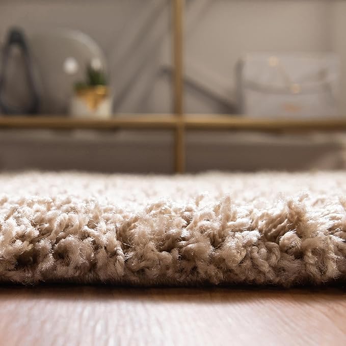 Unique Loom Solid Shag Collection Area Rug (7' 1" Round, Taupe)