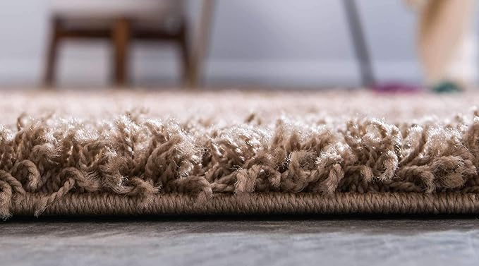 Unique Loom Solid Shag Collection Area Rug (7' 10" Round, Sandy Brown)
