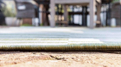 Unique Loom Outdoor Striped Collection Area Rug - Striped (6' 1" x 9' Rectangle, Green/Ivory)