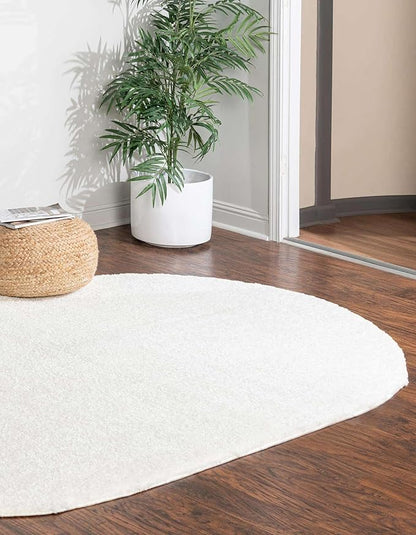 Unique Loom Solo Collection Area Rug - Calabasas (7' 10" x 10' Oval, Snow White)