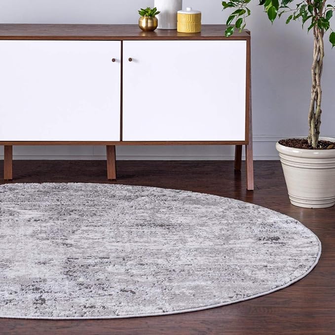 Rugs.com Leipzig Collection Round Rug – 6 Ft Round Grey Low-Pile Rug Perfect for Kitchens, Dining Rooms
