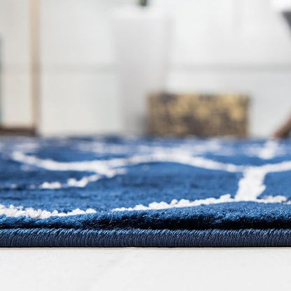 Unique Loom Marilyn Monroe Glam Collection Area Rug - Trellis (5' 3' x 8' Oval, Navy Blue Silver/ Silver)