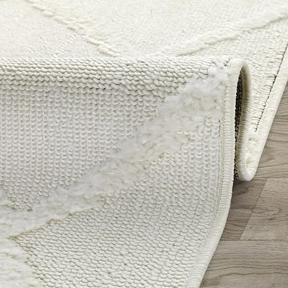 Antep Rugs Palafito 6x9 Geometric Shag Diamond High-Low Pile Textured Indoor Area Rug (White, 6'7" x 9')