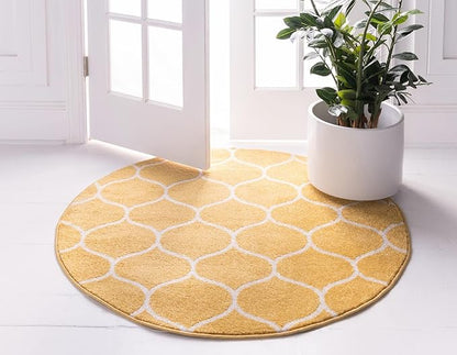 Rugs.com Lattice Frieze Collection Rug – 8' Round Yellow Medium Rug Perfect for Kitchens, Dining Rooms