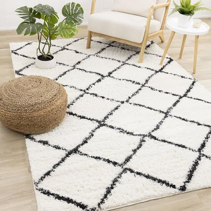 Geometric Grey and White 7x10 Area Rug, Carpet with Lattice Pattern, Large Rug Styled as a Modern Soft Carpet for Living Room Spaces