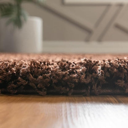 Unique Loom Solid Shag Collection Area Rug (5' 3" Round, Chocolate Brown)