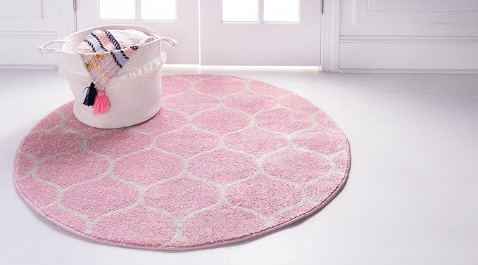 Rugs.com Lattice Frieze Collection Rug – 4' Round Light Pink Medium Rug Perfect for Kitchens, Dining Rooms