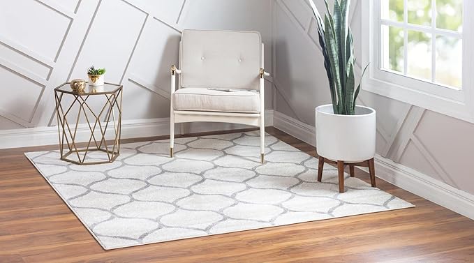 Rugs.com Lattice Frieze Collection Rug – 8' Square Ivory Medium Rug Perfect for Living Rooms, Kitchens, Entryways