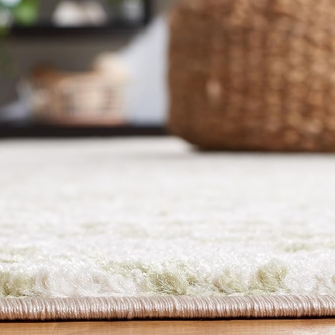 SAFAVIEH Area Rug 4x6 - Tulum Collection - Ivory & Sage, Moroccan Boho Tribal Design, Non-Shedding & Easy to Clean, Ideal for Living Room, Bedroom, Dining Space (TUL272H)