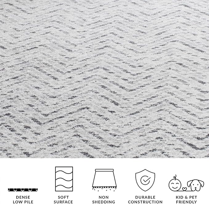 SAFAVIEH Adirondack Collection Area Rug - 5'1" x 7'6", Ivory & Charcoal, Chevron Design, Non-Shedding & Easy Care, Ideal for High Traffic Areas in Living Room, Bedroom (ADR104N)