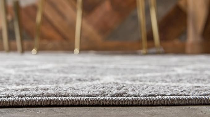 Rugs.com Lattice Frieze Collection Rug – 5' Octagon Light Gray Medium Rug Perfect for Living Rooms, Kitchens, Entryways