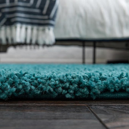 Unique Loom Solid Shag Collection Area Rug (5' 3" x 8' Oval, Deep Aqua Blue)