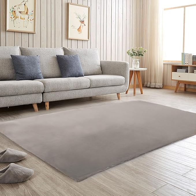 Solid Color Rabbit Fur Carpet, Ultra-Soft and Cozy, Perfect for Bedroom, Living Room Decor and Comfort (Beige, 4' x 6')