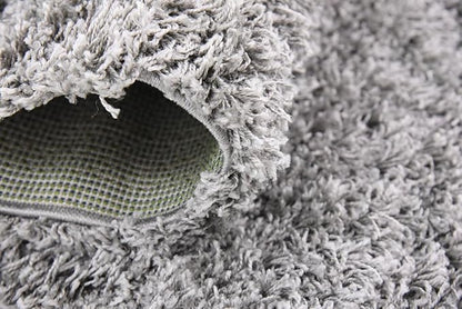 Unique Loom Solid Shag Collection Area Rug (4' 1" x 6' 1" Rectangle, Cloud Gray)