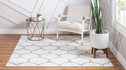 Rugs.com Lattice Frieze Collection Rug – 3' Square Ivory Medium Rug Perfect for Living Rooms, Kitchens, Entryways