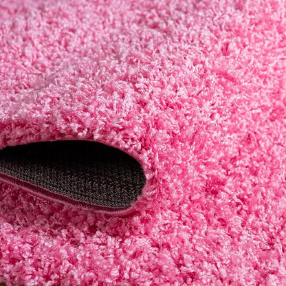Unique Loom Solid Shag Collection Area Rug (5' 1" x 8' Oval, Taffy Pink)