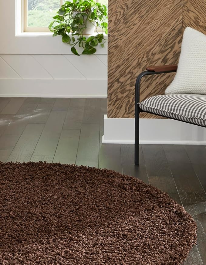 Unique Loom Solid Shag Collection Area Rug (7' 1" Round, Chocolate Brown)
