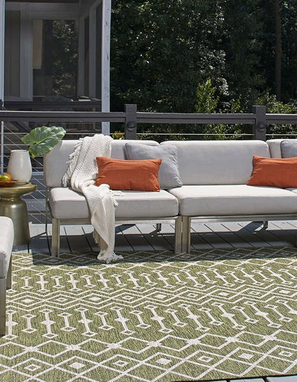 Unique Loom Outdoor Trellis Collection Area Rug - Tribal Trellis (13' Square, Green/ Natural)